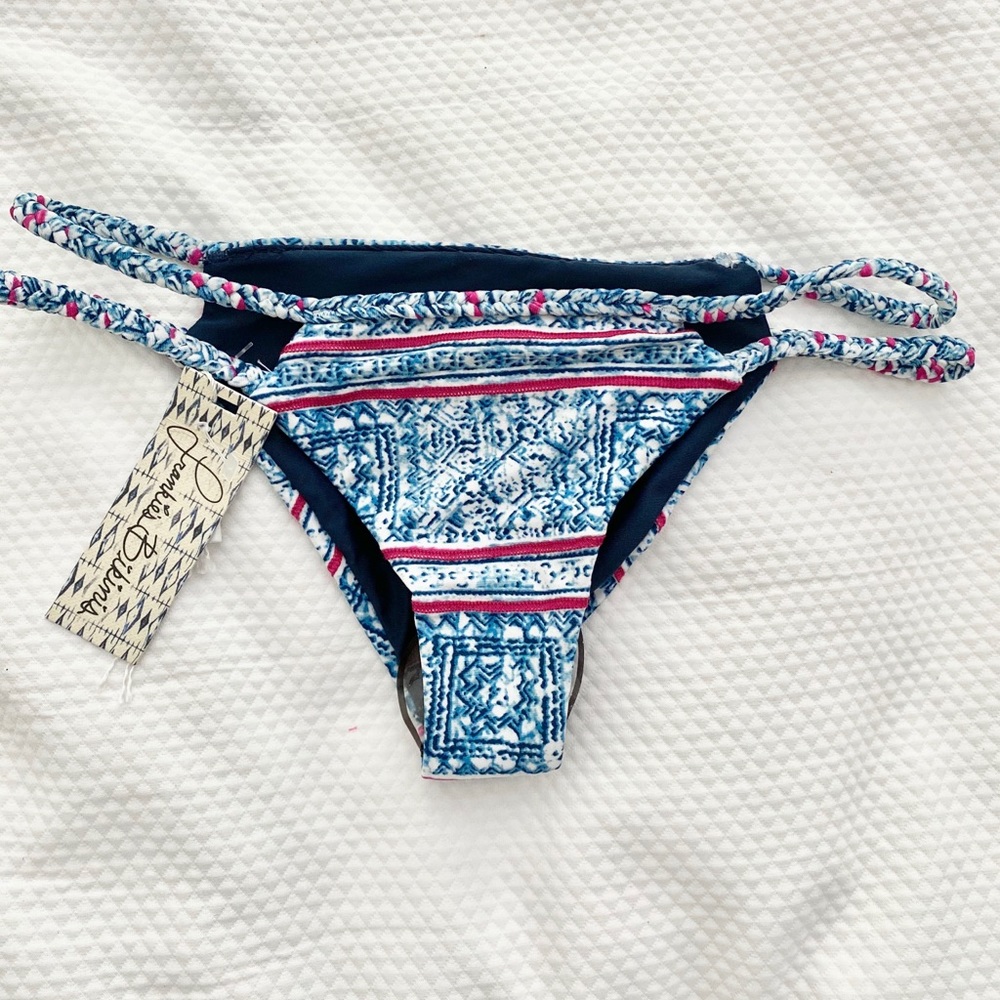 Frankie’s Bikinis “Oceanside” bottom batik print S